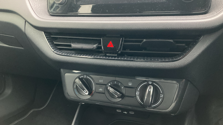 Skoda Fabia 1.0 MPI 80 SE Comfort 5dr Petrol Hatchback